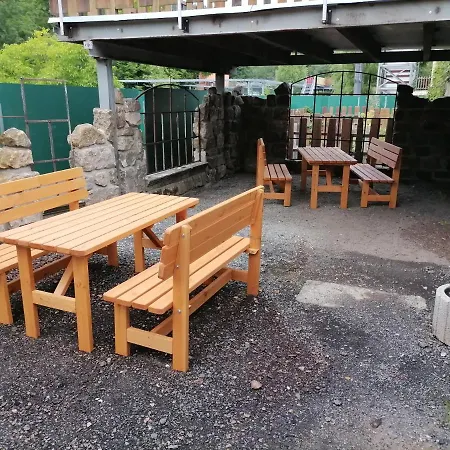 キャンプ場 Am Treidlerweg ケーニッヒスシュタイン・アン・デ・エルベ